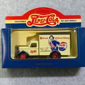 LLEDO Pepsi-Cola 59007 1950 BEDFORD-BRITISH IMPORT TRUCK DieCast